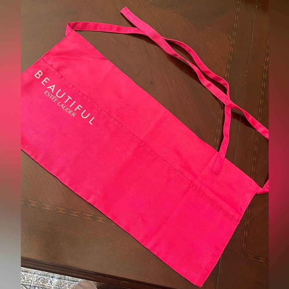 Estée Lauder Makeup Artist  Belt